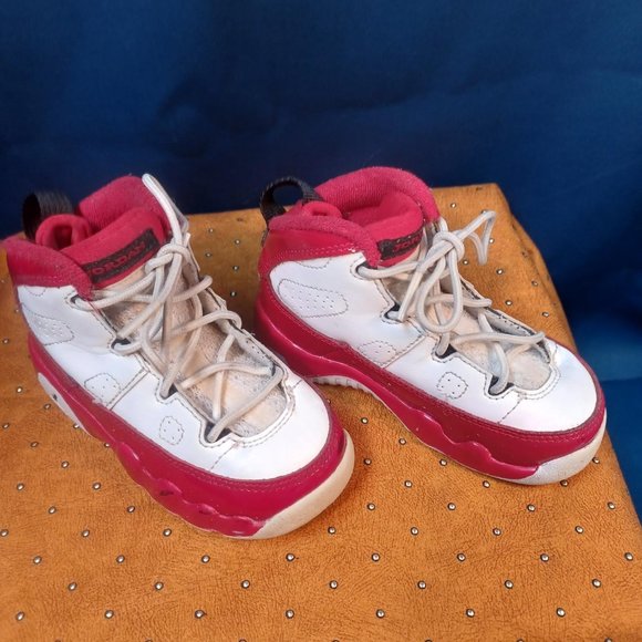 Nike Air Jordan 9 IX Retro White Gym Red Child Jordan 401812-160 Size 7C - Picture 3 of 6